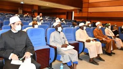 انطلاق الدورة التدريبية للأئمة وواعظات بوركينا فاسو بأكاديمية الأوقاف الدولية