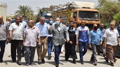 محافظ أسيوط توريد 137 ألف طن بـ 30 شونة وصومعة بالمراكز حتى الآن