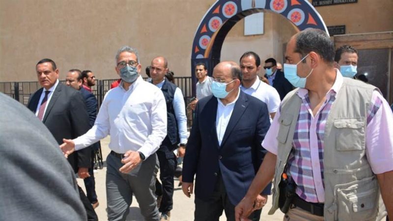 خلال الافتتاح