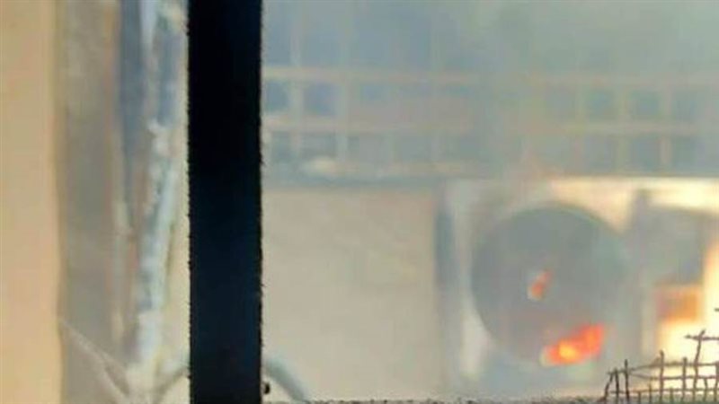 جانب من الحريق