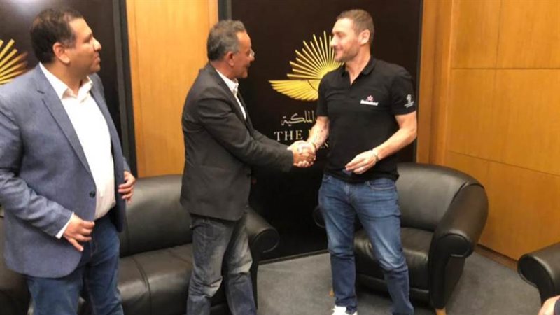 لاعب الكرة الإيطالي