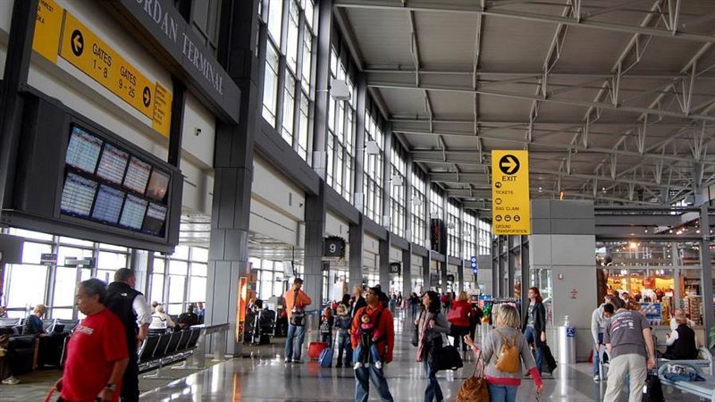 حافة مطار تكساس