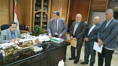 محافظ شمال سيناء يعتمد نتيجة الشهادة الإعدادية بنسبة نجاح 82 %