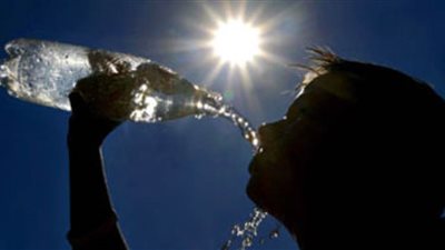 أهم النصائح للحفاظ على صحتك خلال الطقس الحار 