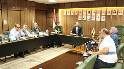  لجنة من هيئة تمويل العلوم والتكنولوجيا والابتكار تصل جامعة أسيوط