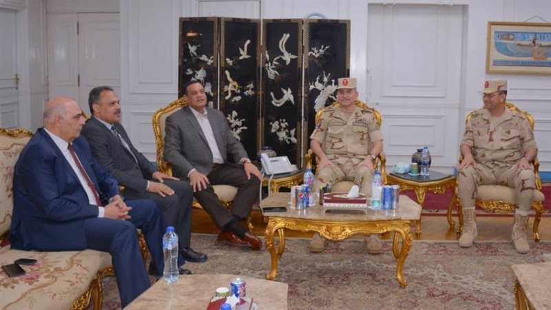 محافظ البحيرة يستقبل