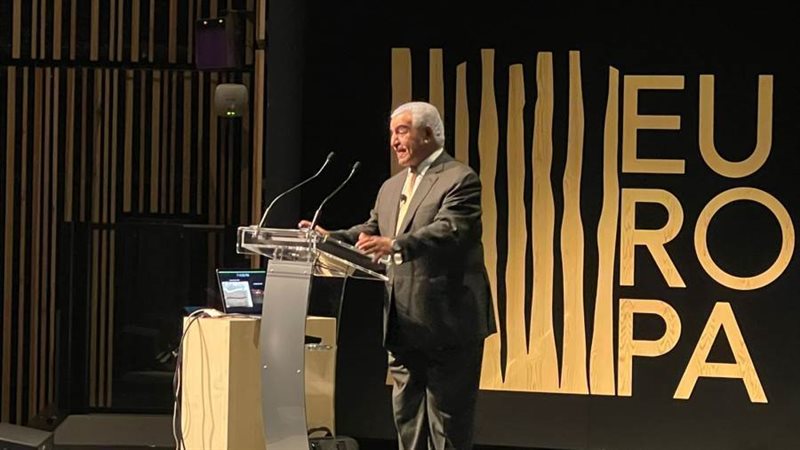 دكتور زاهي حواس