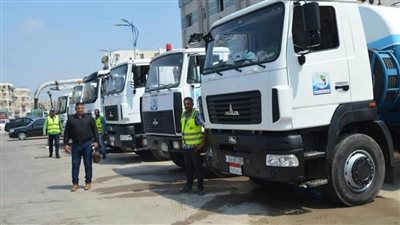 محافظ بورسعيد ورئيس مياه القناة يفتتحان محطة رفع صرف صحي الضواحى