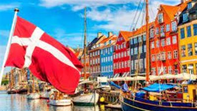 الدنماركيون يدلون بأصواتهم للانضمام إلى سياسة الدفاع المشترك بالاتحاد الأوروبي