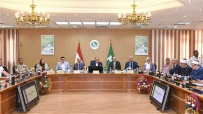 محافظ الشرقية يشدد على تكثيف الحملات التفتيشية والتصدي لمحاولات تخزين القمح 