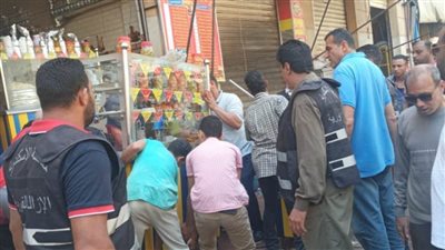 رئيس حي غرب بالإسكندرية تقود حملات مكبرة لفرض الانضباط وإزالة الإشغالات