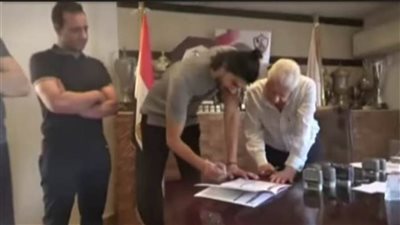 الزمالك يجدد عقد أنس أسامة لاعب فريق السلة لمدة موسمين