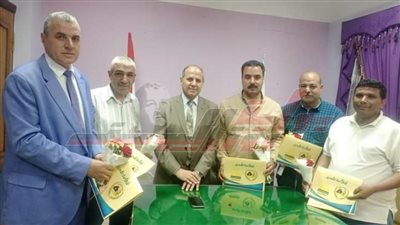 تكريم أعضاء كنترول الشهادة الإعدادية بكفر الشيخ