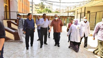 محافظ أسيوط يتفقد أعمال التطوير الجارية بمستشفى الصدر