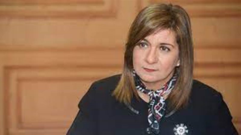 وزيرة الهجرة