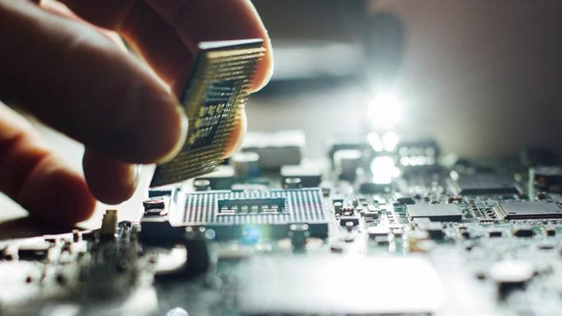 الرقائق الإلكترونية