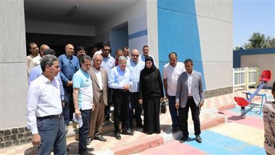 محافظ المنيا يتفقد مشروعات حياة كريمة بمركز مغاغة 