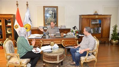 محافظ أسيوط يتابع منظومة المتغيرات المكانية ويوجه بالتنسيق بين الجهات للإزالة الفورية لكافة التعديات