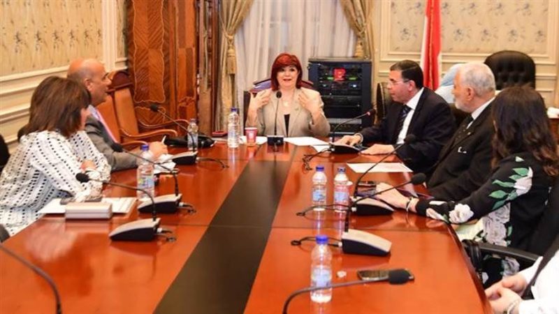 لجنة السياحة والطيران