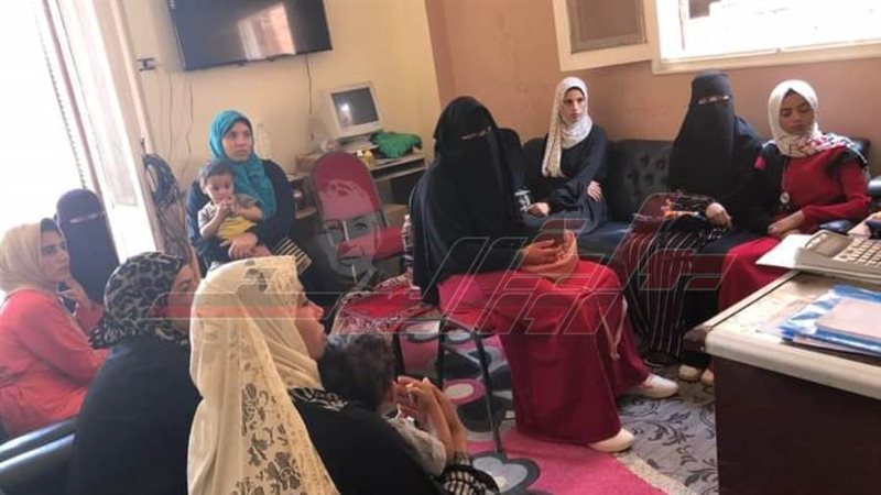 خلال الندوة