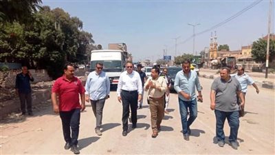 محافظ الشرقية يتابع أعمال تطوير وتجميل ميدان محطة بلبيس