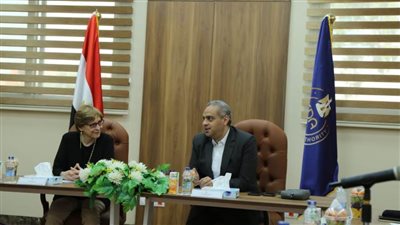 رئيس هيئة الدواء المصرية يلتقي وفد منظمة الصحة العالمية