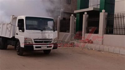 إزالة الإشغالات ومكافحة الباعوض في شوارع كفر الشيخ