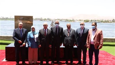 قطاع الأعمال: وضع حجر أساس مشروع 