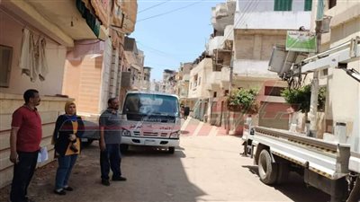 إزالة الإعلانات المخالفة والعشوائية بشوارع بيلا في كفر الشيخ