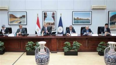 العناني يترأس الاجتماع الأول للجنة الدائمة لتراخيص المنشآت السياحية 