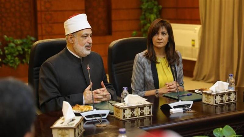 وكيل الأزهر ووزيرة