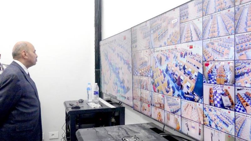 غرفة المراقبة بمركز