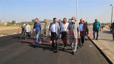 محافظ كفر الشيخ يتفقد توسعة ورصف الطرق غرب وشرق العاصمة