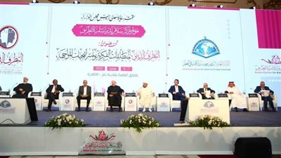 مفتي أزوباكستان: من الأهمية بمكان تحديد مواطن التطرف والمشاركة في المواجهة