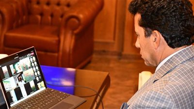  وزير الرياضة يفتتح النسخة الأولى لدوري 