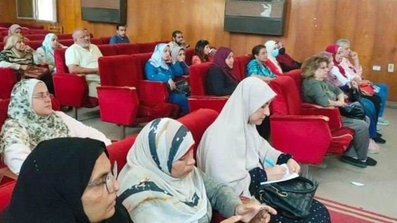 جانب من الندوة