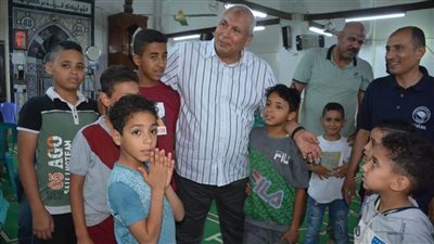 محافظ الوادي الجديد في جولة ليلية داخل مدينة الخارجة