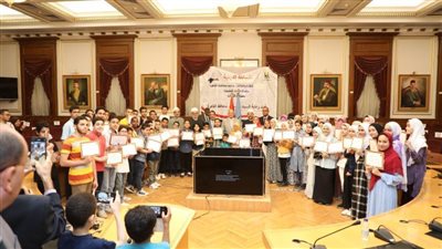 عبد العال: تكريم حفظة القرآن الكريم لنشر مبادئ الدين الصحيحة