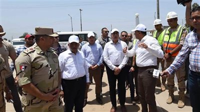 رئيس الوزراء يتفقد مشروع إحلال وتجديد كوبري الدبوسي ونقطة إسعاف بالدقهلية