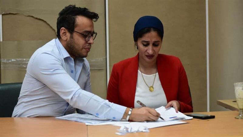 لجنة المتطوعين تبدأ