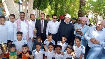 وزيرا الأوقاف والشباب يتفقدان مركز شباب الخارجة للتنمية الشبابية ويشاركان في ماراثون دراجات