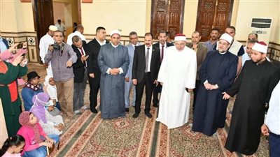 وزير الشباب يشيد بالبرنامج الصيفي للأطفال ويؤكد: أداء عظيم والمجمع الإسلامي مبهر