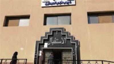 وكيل صحة الشرقية يزور مستشفى ديرب نجم للإطمئنان على حالات التسمم