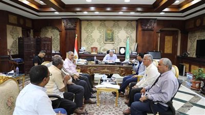 محافظ المنيا يوجه بسرعة إنجاز أعمال المرحلة الثانية من محطة مياه عرب الزينة