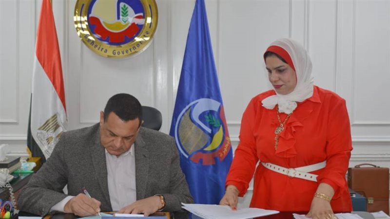 محافظ البحيرة يعتمد