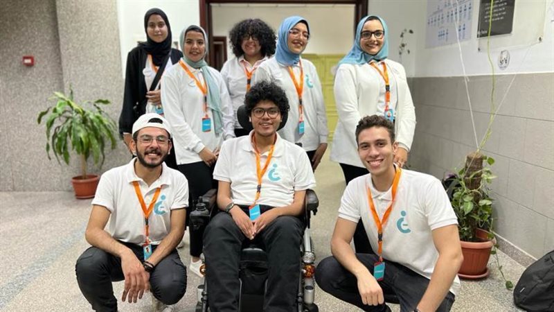 طلبة إعلام الأهرام