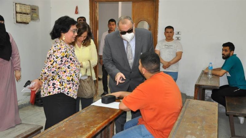 رئيس جامعة حلوان