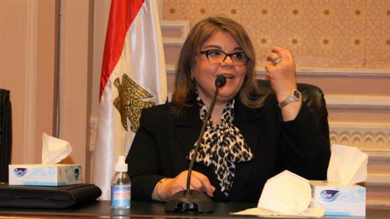 الدكتورة فيبي فوزي