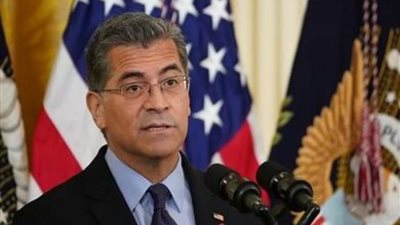 إصابة وزير الصحة الأمريكي بكوفيد-19 للمرة الثانية في أقل من شهر