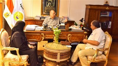 محافظ أسيوط يؤكد متابعته الدورية لأعمال حصاد وتوريد القمح ويعلن توريد 162 ألف طن للشون والمطاحن حتى اليوم